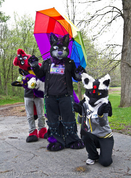 mnfurs-fursuit-a-little-bit-of-rain