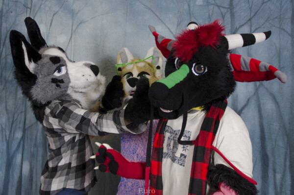 MNFurs Holiday Party 2016-071