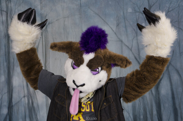 MNFurs Holiday Party 2016-191