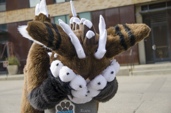 048_Fursuit Romp Mar 19 2016-095