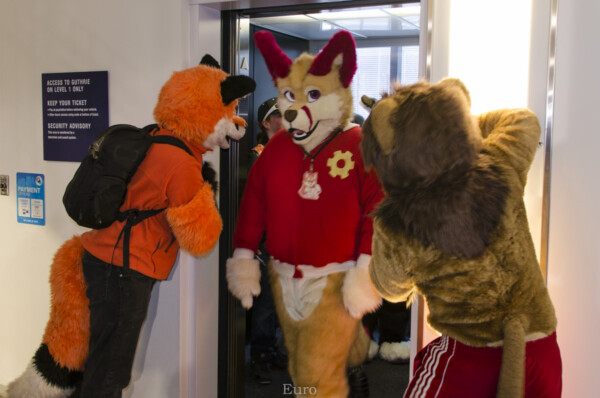 095_Fursuit Romp Mar 19 2016-055